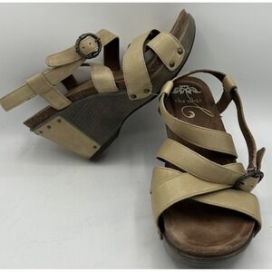 Dansko Beige Strappy Wedge Sandals - Comfortable Women’s Summer Shoes